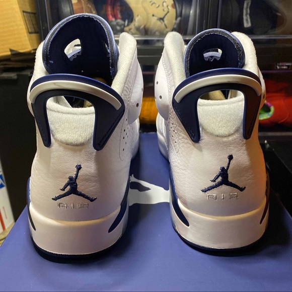 Air Jordan 6 Midnight Navy New Release 5/11/22 - Picture 3 of 6